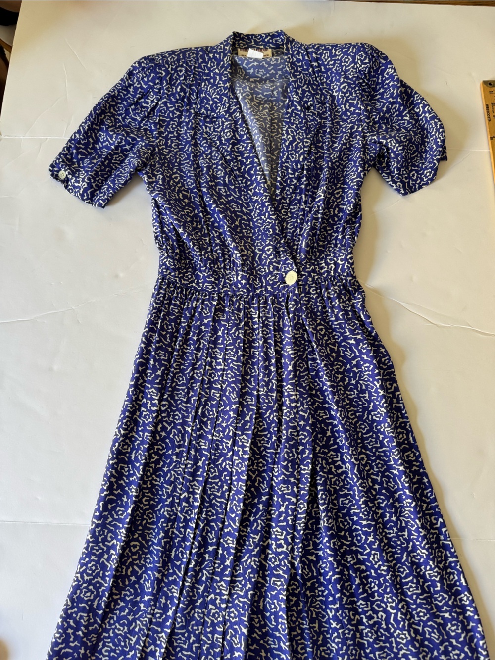 Vintage Maggy London Women’s Navy Blue Printed Dress with Button Detail